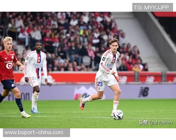 英超激战巴萨逆转尤文图斯四比三全场沸腾瞬间回顾与分析