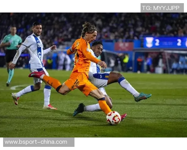 国王杯激战多特蒙德逆转皇马全场沸腾转会传闻再起