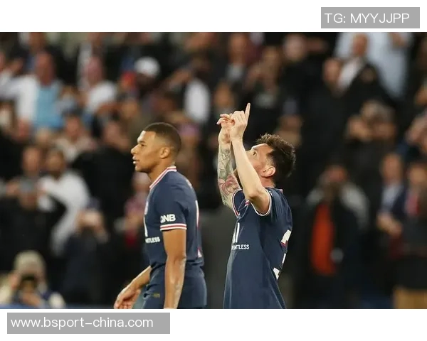 中超焦点战平巴黎圣日耳曼与莱比锡乌龙球瞬间引发全场热议