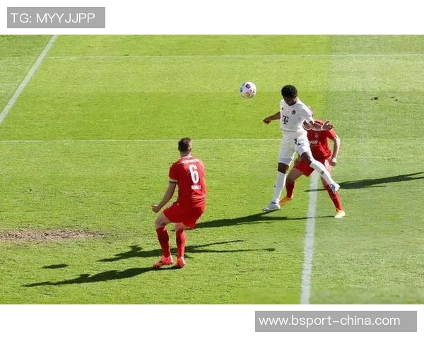 英超激战：拜仁狂胜阿森纳五球大捷引发全场热议