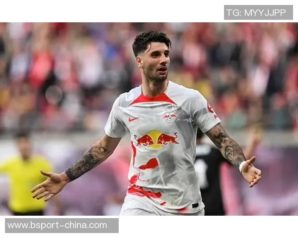 中超激战利物浦与莱比锡平局红牌事件引发全场热议与争议