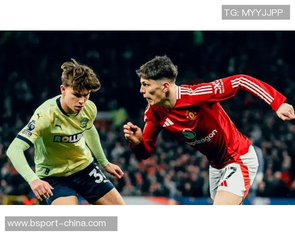 德甲惊天冷门里昂上演帽子戏法逆转曼联引全场沸腾