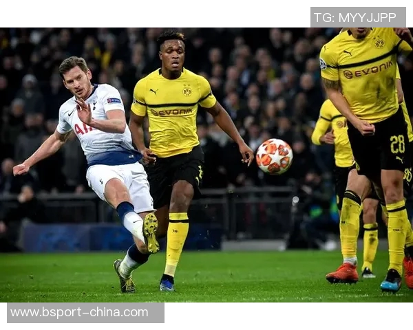 中超精彩对决多特蒙德大胜波尔图补时进球点燃全场激情