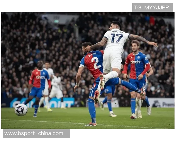 意甲激战热刺大胜巴萨红牌事件引发全场热议精彩十球回顾